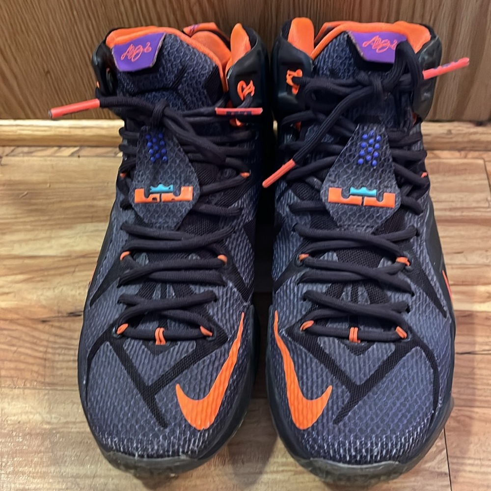 Lebron 12 XII Instinct Cave Size 8 Purple Hyper Grape Hyper Turquoise Orange